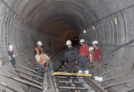 Metronun “Bənövşəyi xətt”inin 3-cü stansiyasında tikinti işləri davam edir
