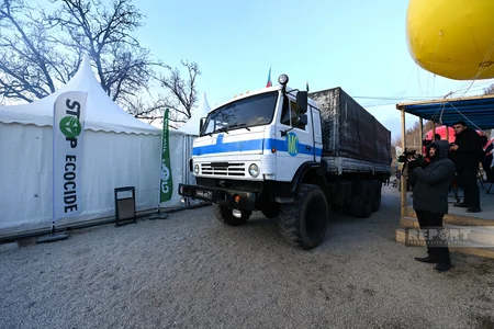 По дороге Ханкенди-Лачын беспрепятственно проехал еще один автомобиль снабжения миротворцев