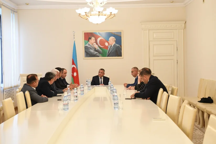 Dövlət Komitəsi yanında İctimai Şura qayıdış prosesini müzakirə edib