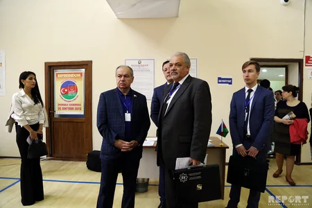 В Азербайджане проходит референдум - ФОТОРЕПОРТАЖ