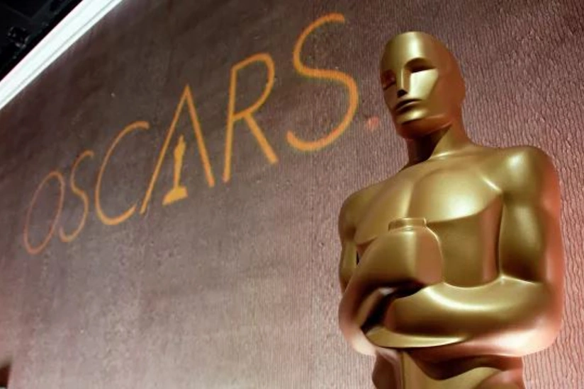 Chloé Zhao wins Oscar for Best Director