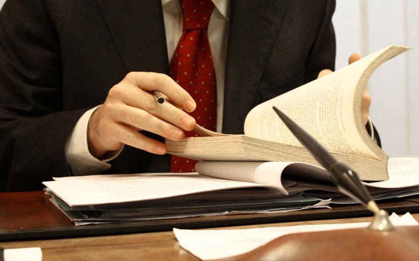 300-dən çox hüquqşünas hakimliyə test imtahanı verəcək