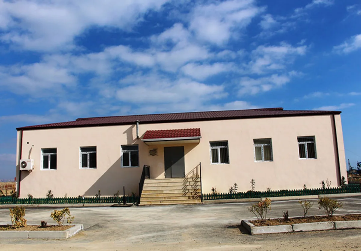 “Bibiheybətneft” NQÇİ-də laboratoriya binası yenidən qurulub