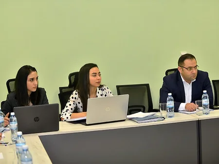 UEFA-nın işçi heyəti Avropa Liqasının final oyunu ilə bağlı Bakıda görüşlər keçirir