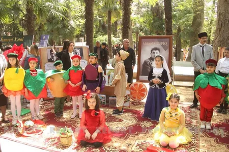 Gəncədə “23 Aprel – Ümumdünya kitab və müəlliflik hüququ günü” qeyd olunub