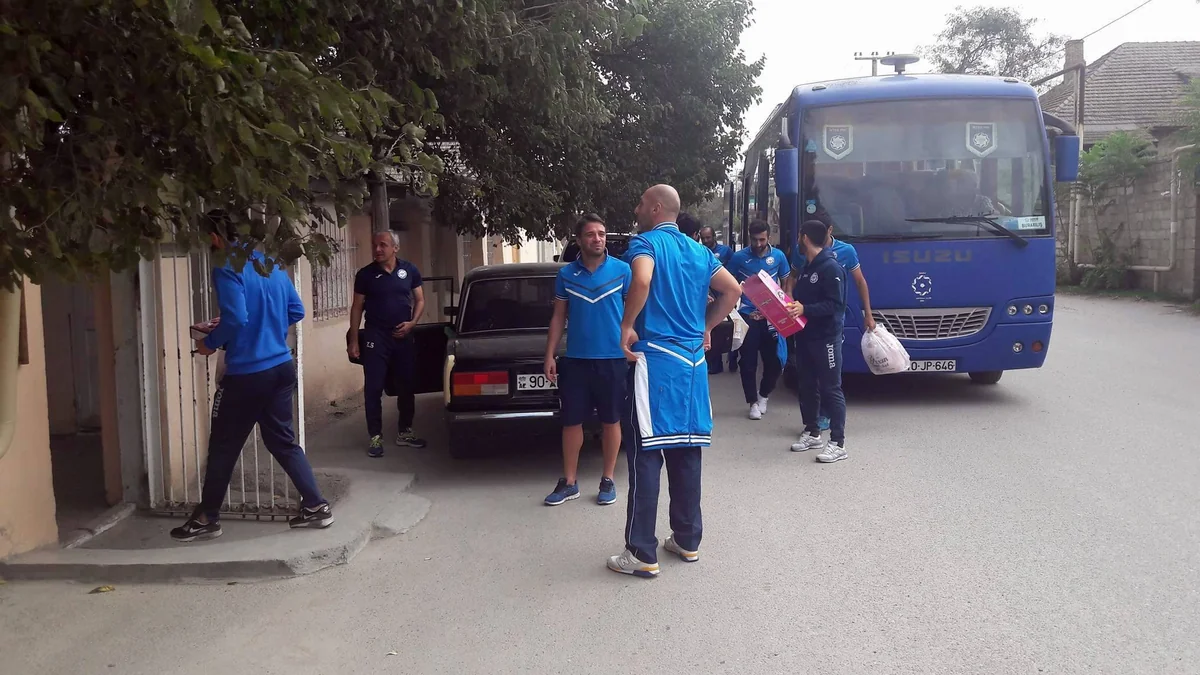 Bakının İnter klubu uşaq evini ziyarət edib