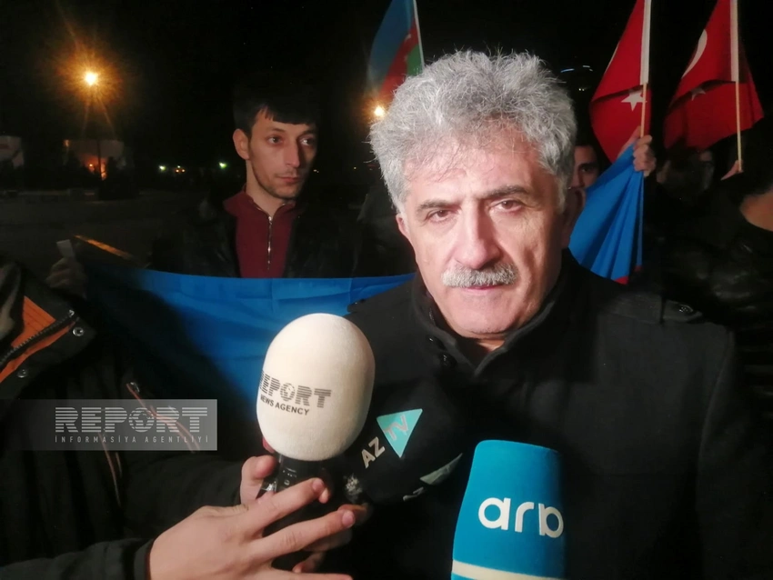 Türkiyə səfirliyinin müşaviri zəlzələdə həlak olan azərbaycanlı tələbələrin valideynlərinə başsağlığı verib