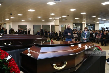 Bakıda təyyarə qəzasında həlak olan ekipaj üzvləri ilə vida mərasimi başa çatıb - YENİLƏNİB-2