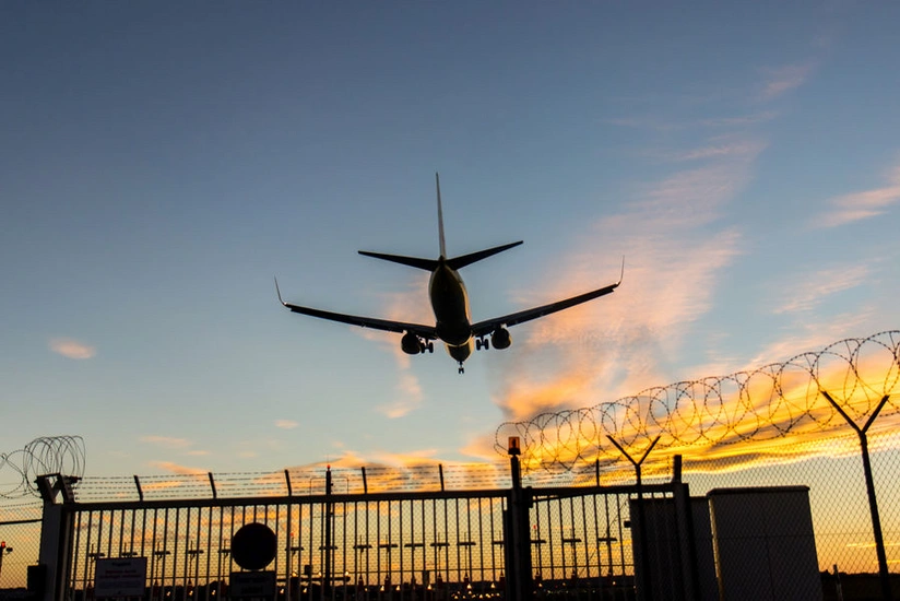 Pakistan hava məkanını müvəqqəti bağlayıb