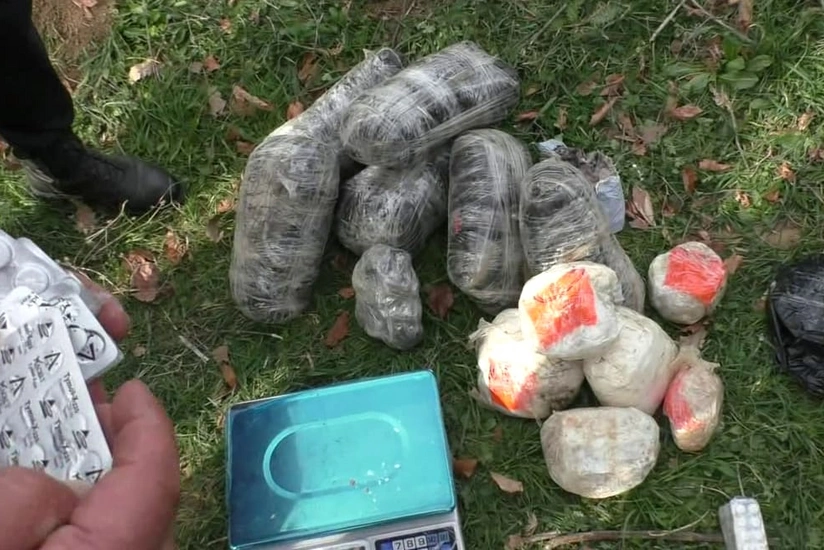 Yardımlıda dərədən 21 kiloqram narkotik aşkarlanıb