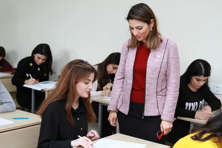 İctimaiyyət nümayəndələri Memarlıq və İnşaat Universitetində imtahan prosesini izləyib