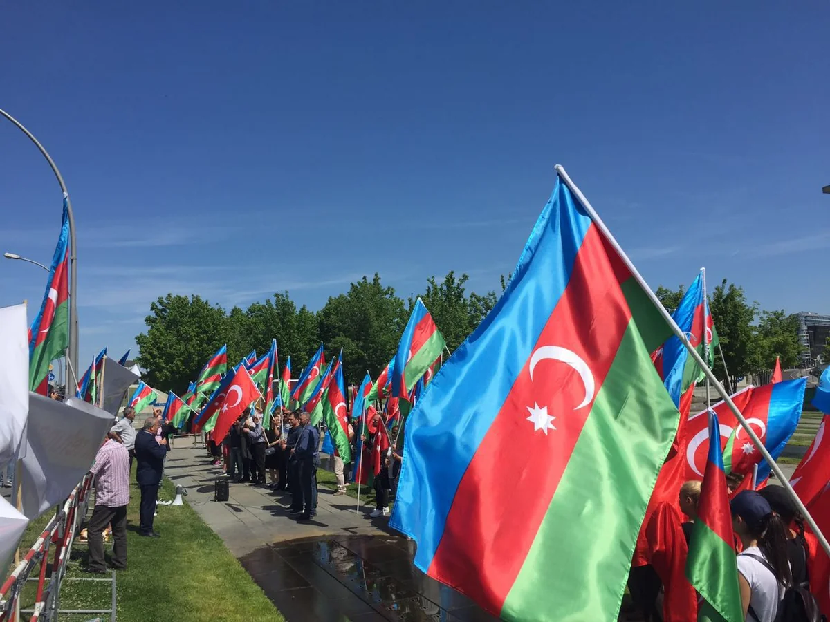​Berlində Azərbaycan diaspor təşkilatları aksiya keçirib