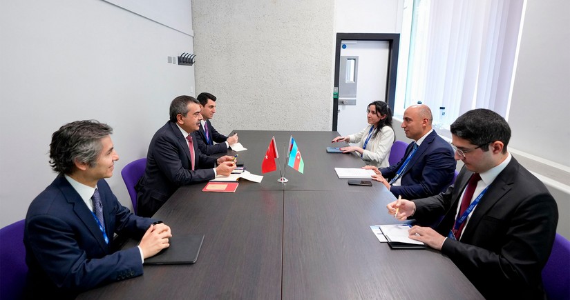 Elm və təhsil naziri türkiyəli həmkarı ilə görüşüb