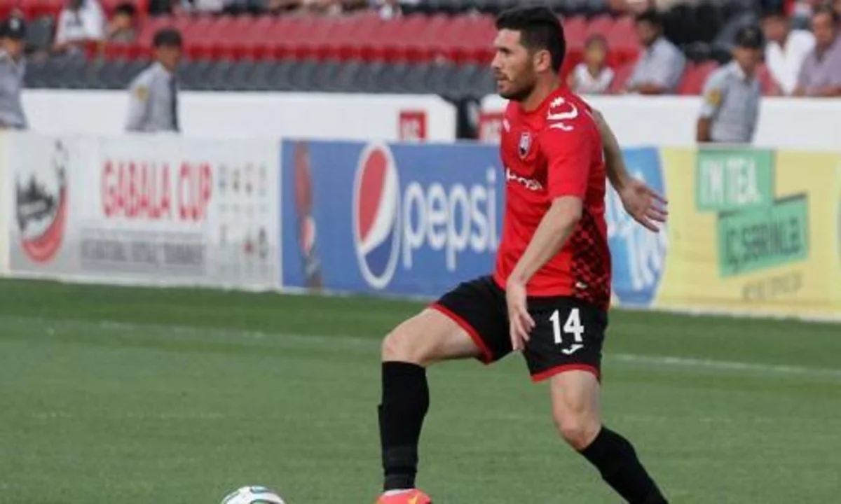 ​Futbolçu Cavid Hüseynov istintaqa cəlb olunub
