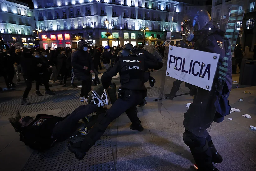 В Испании третий день подряд проходят акции протеста против ареста рэпера