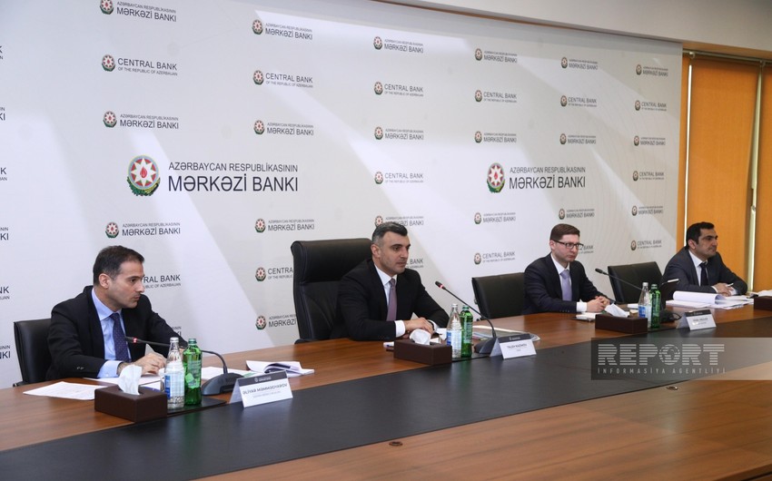 Azərbaycanda bankların əmanətçilərinin sayı 40 %-dən çox artıb