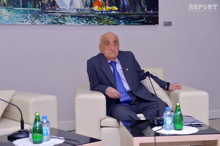 ​Alimlər Evində Xoşbəxt Yusifzadə ilə görüş keçirilib