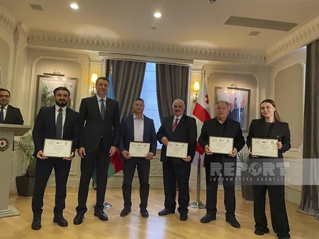 Azərbaycanın Gürcüstandakı səfirliyi bir qrup şəxsi təltif edib