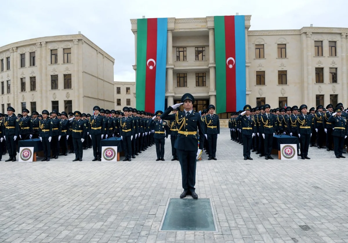 Gənc sərhədçilər and içib