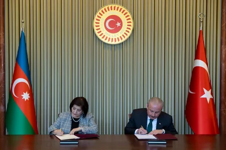 Azərbaycan və Türkiyə parlamentləri arasında əməkdaşlıq haqqında saziş imzalanıb - YENİLƏNİB
