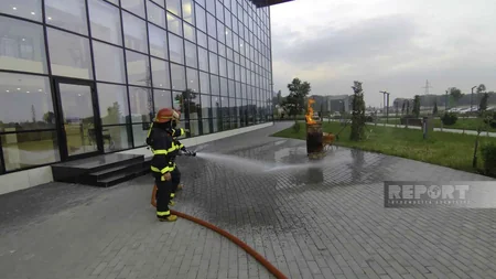 FHN Lənkəran “ASAN Xidmət”də mülki müdafiə təlimi keçirib