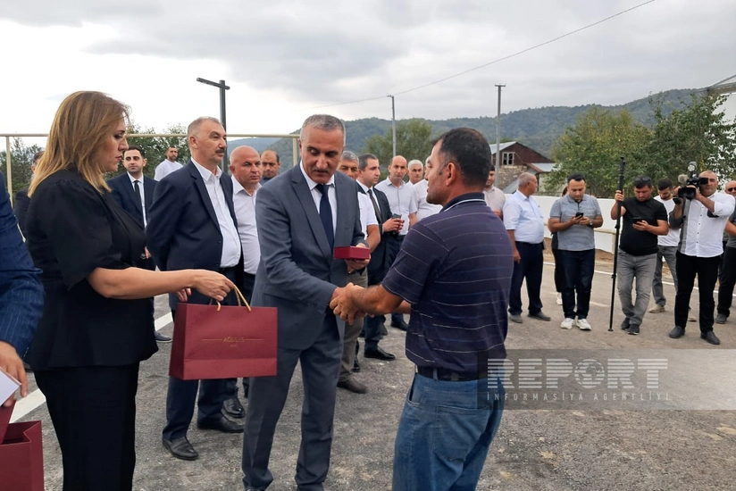 İlk köç karvanı Kolatağ kəndinə çatıb, açarlar təqdim edilib – YENİLƏNİB-2
