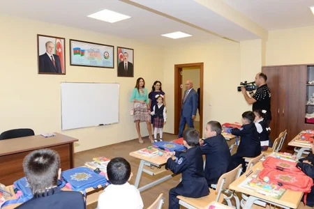 Azərbaycanın birinci xanımı Türkandakı respublika xüsusi internat məktəbinin açılışında iştirak edib