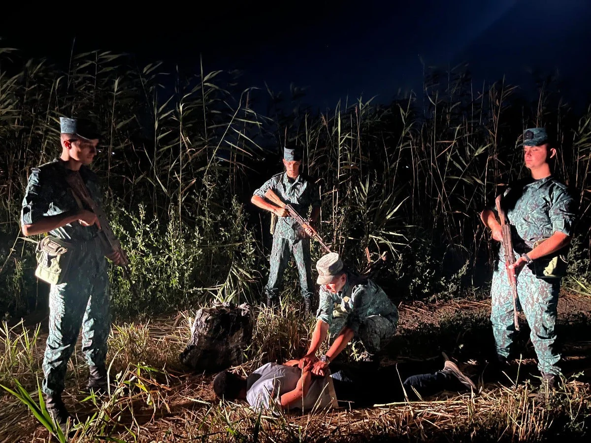 İrandan Azərbaycana narkotik vasitə keçirilməsinin qarşısı alınıb, 4 nəfər saxlanılıb