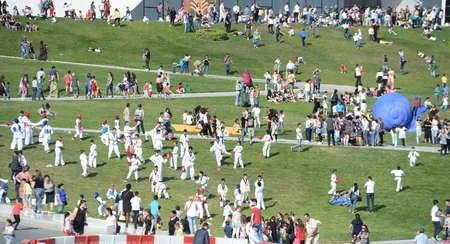 Heydər Əliyev Mərkəzinin parkında Uşaq festivalı keçirilib