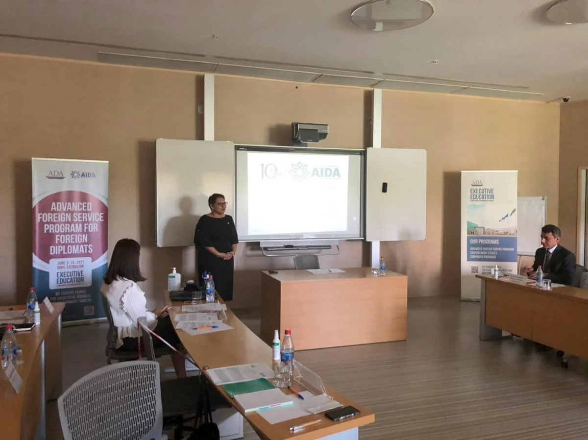 ADA Universitetində əfqanıstanlı diplomatlar üçün kurs təşkil edilib