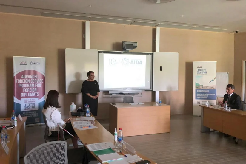 ADA Universitetində əfqanıstanlı diplomatlar üçün kurs təşkil edilib