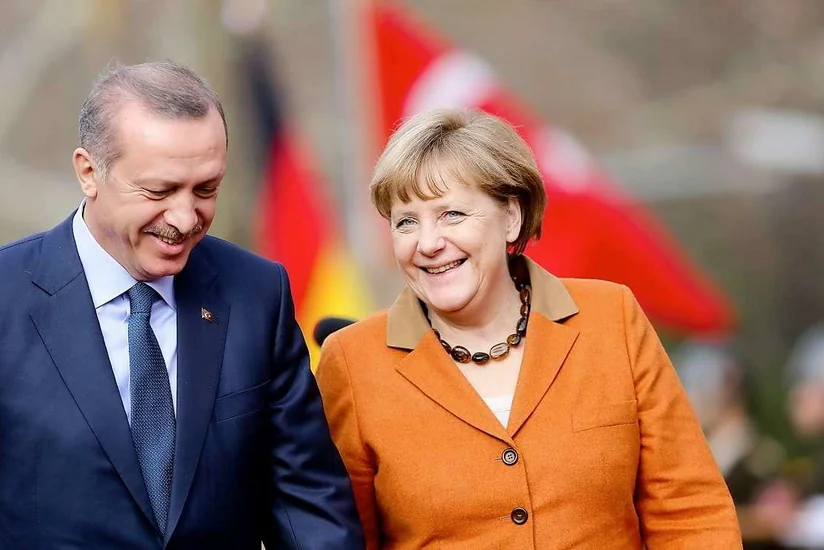 Ərdoğan Merkellə görüşüb