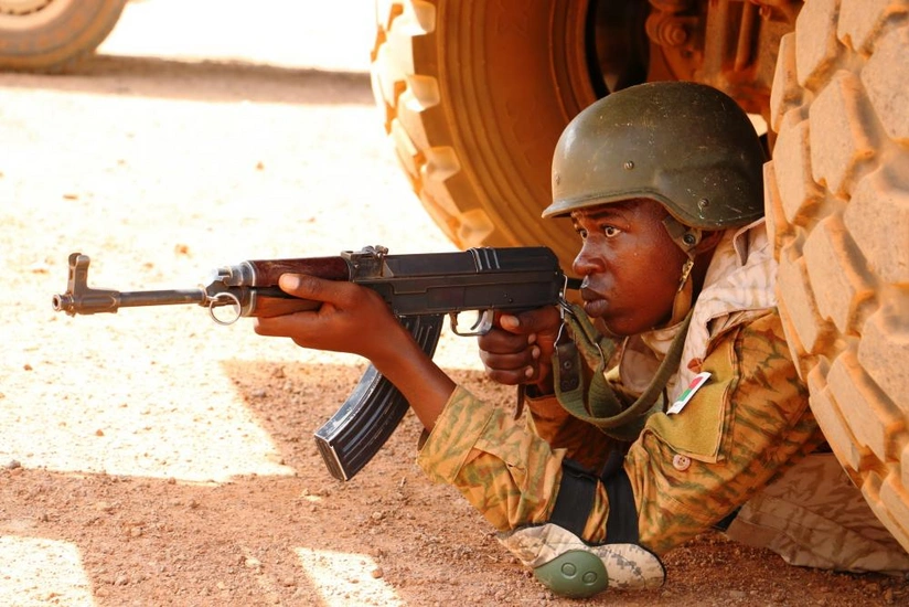 Burkina-Fasoda hücum zamanı təhlükəsizlik qüvvələrinin 12 əməkdaşı həlak olub