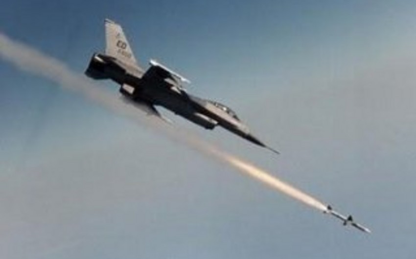 Iraq: eight ISIS commanders killed in air strikes
