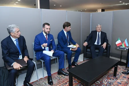 Ceyhun Bayramov: Qarabağda mülki şəxslər və mülki infrastruktura zərər dəyməməsi üçün bütün tədbirlər görülüb