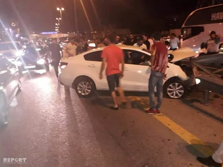 Bakıda yol qəzası olub, xəsarət alanlar var - FOTO