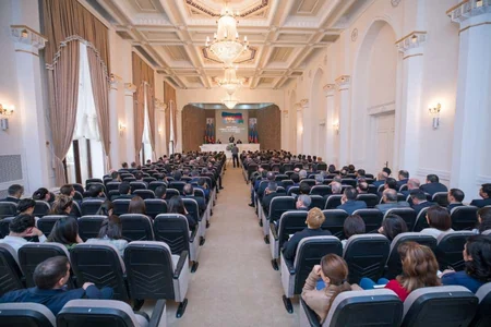 Azərbaycan Dəmir Yollarında 2019-cu ilin yekunlarına həsr olunmuş kollegiya iclası keçirilib