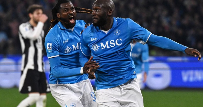Napoli A Seriyasında unikal rekorda imza atıb