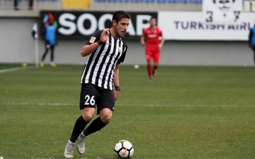 Neftçinin futbolçusu Olimpiakosla oyunda zədələnib