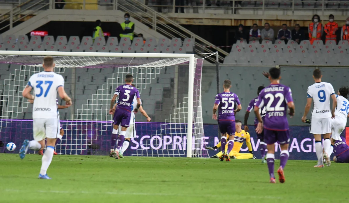 Fiorentina və İnterin azarkeşləri bir-biri ilə dalaşıb