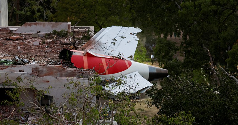 KİV: Hindistanda “Boeing” qəzasının təhqiqatı pilotun səhvini üzə çıxarıb