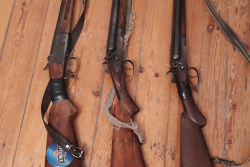 Ağdaş sakinləri silahlarını könüllü olaraq polisə təhvil veriblər