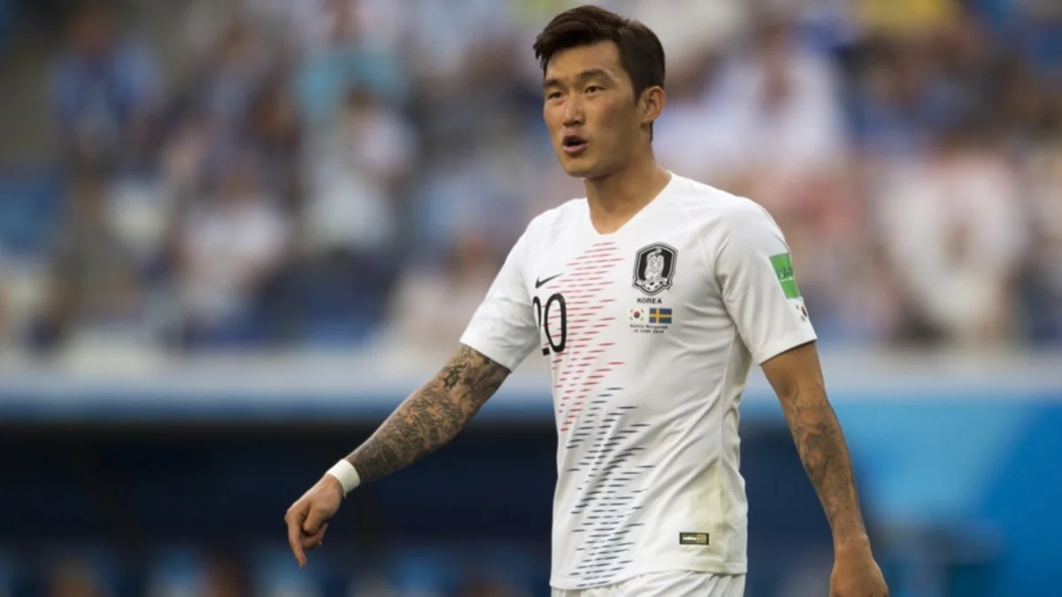 Cənubi koreyalı futbolçu milli komandadan qovulub