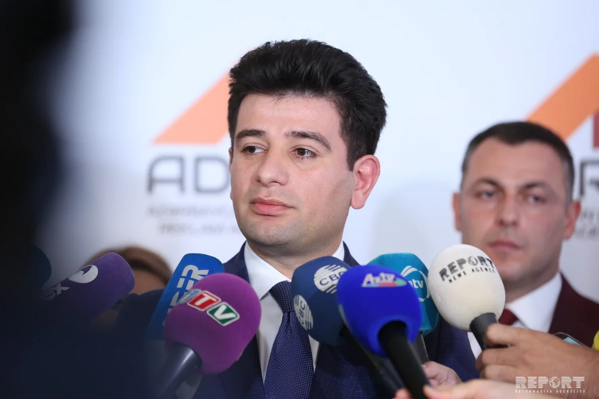 ADRA direktorunun müavini: Ötən bir ildə 2 minə yaxın reklam konstruksiyasının yayımı dayandırılıb