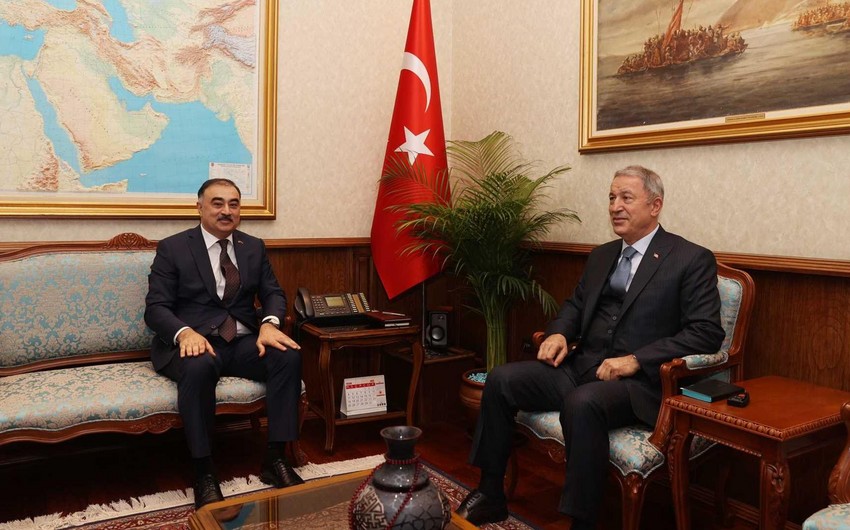 Azərbaycan səfiri Hulusi Akarla görüşüb