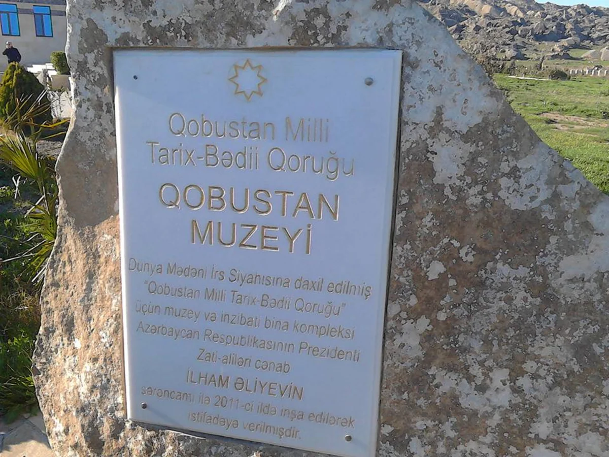 Qobustan Milli Tarix-Bədii Qoruğuna infotur keçirilib