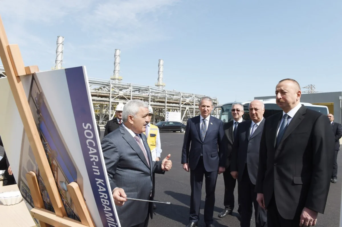 Prezident İlham Əliyev Sumqayıtda SOCAR-ın karbamid zavodunun tikintisində işlərin gedişi ilə tanış olub - YENİLƏNİB