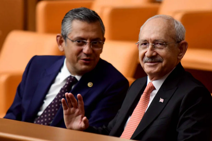 Kılıçdaroğlu CHP-nin yeni lideri Özgür Özəli təbrik edib