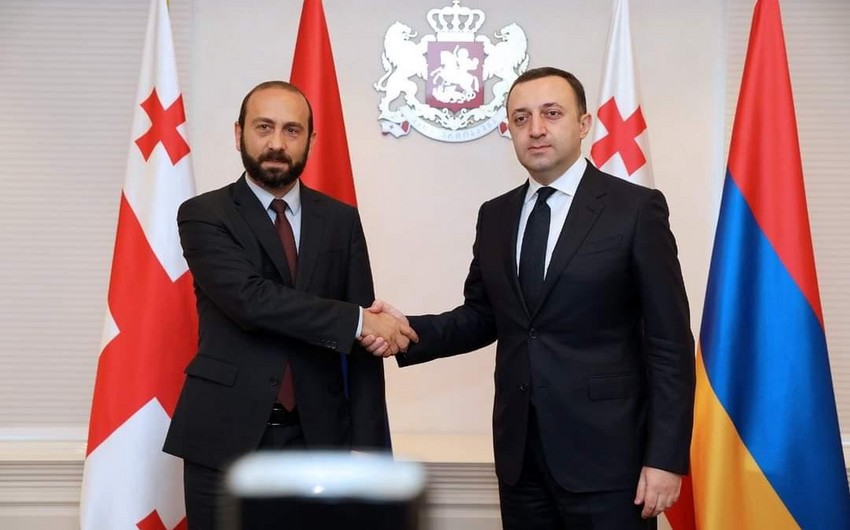 Gürcüstanın Baş naziri Ermənistan XİN başçısı ilə görüşüb