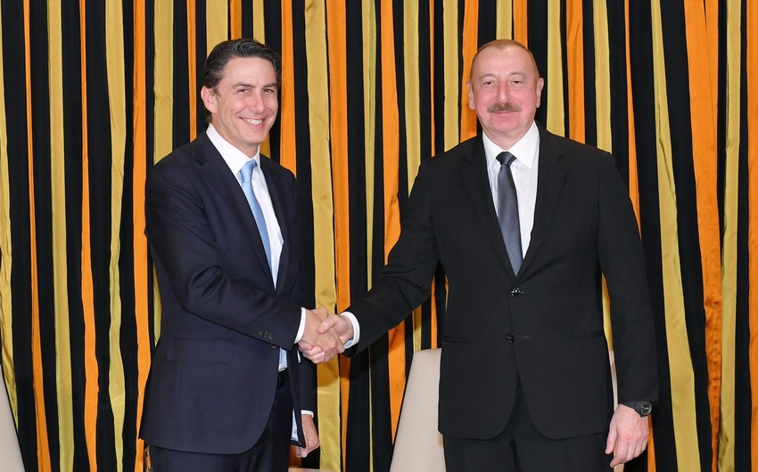 Amos Hoxşteyn: Azərbaycan regionda strateji əhəmiyyətə malik ölkədir